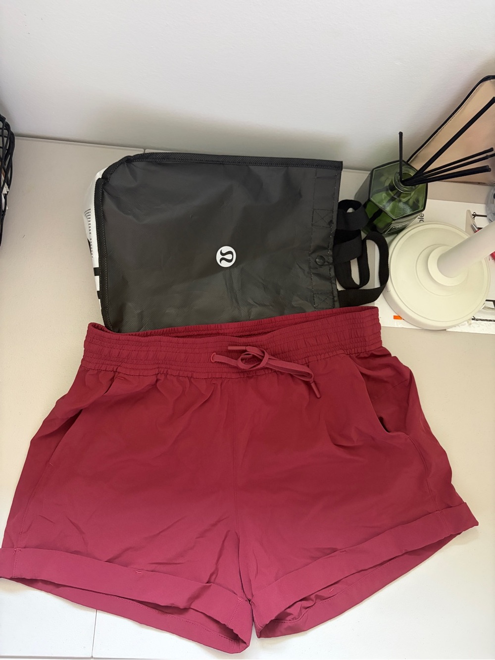 Lululemon Women’s Burgundy Athletic Running Shorts Size 6 Drawstring Pockets